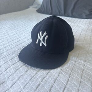 New Era Navy Yankees Fitted Hat